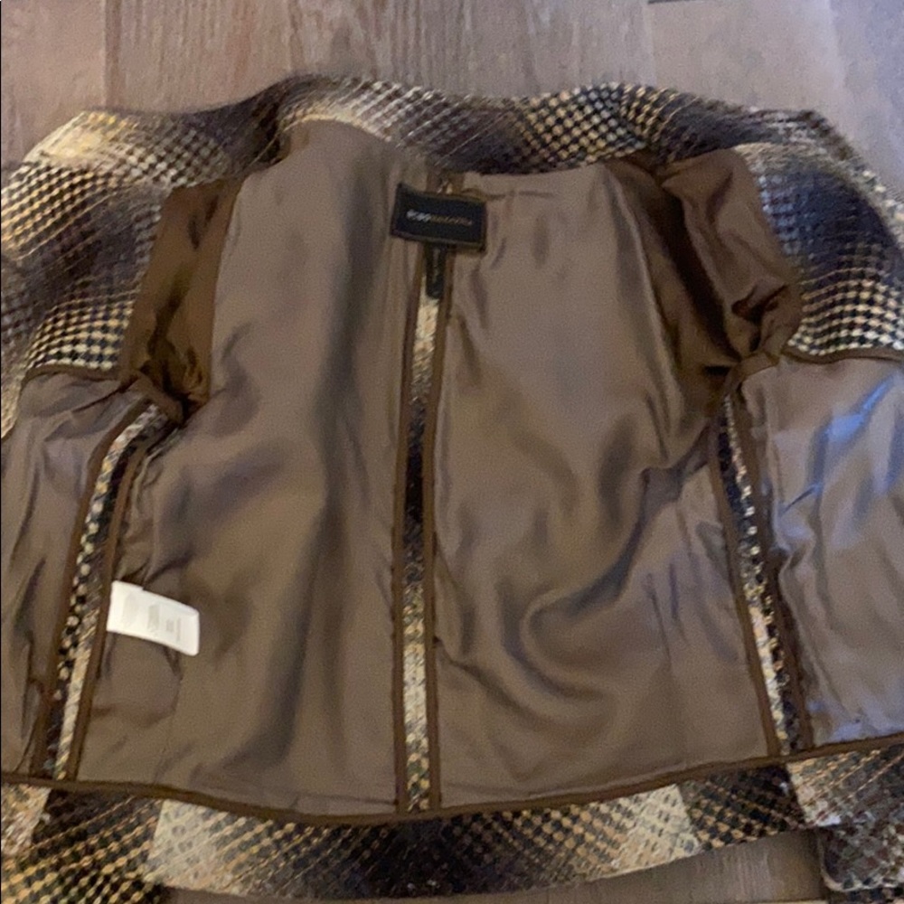 VINTAGE BCBGMAXAZRIA jacket. Size small - Picture 7 of 9